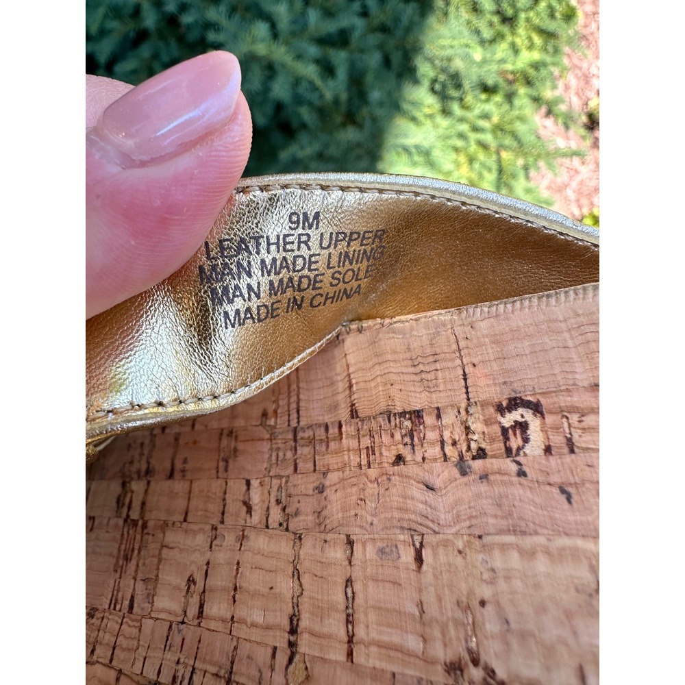 Lilly Pulitzer Bayshore Sandals Gold Metallic Leather Cork Slides Women's Size 9 - Picture 6 of 6